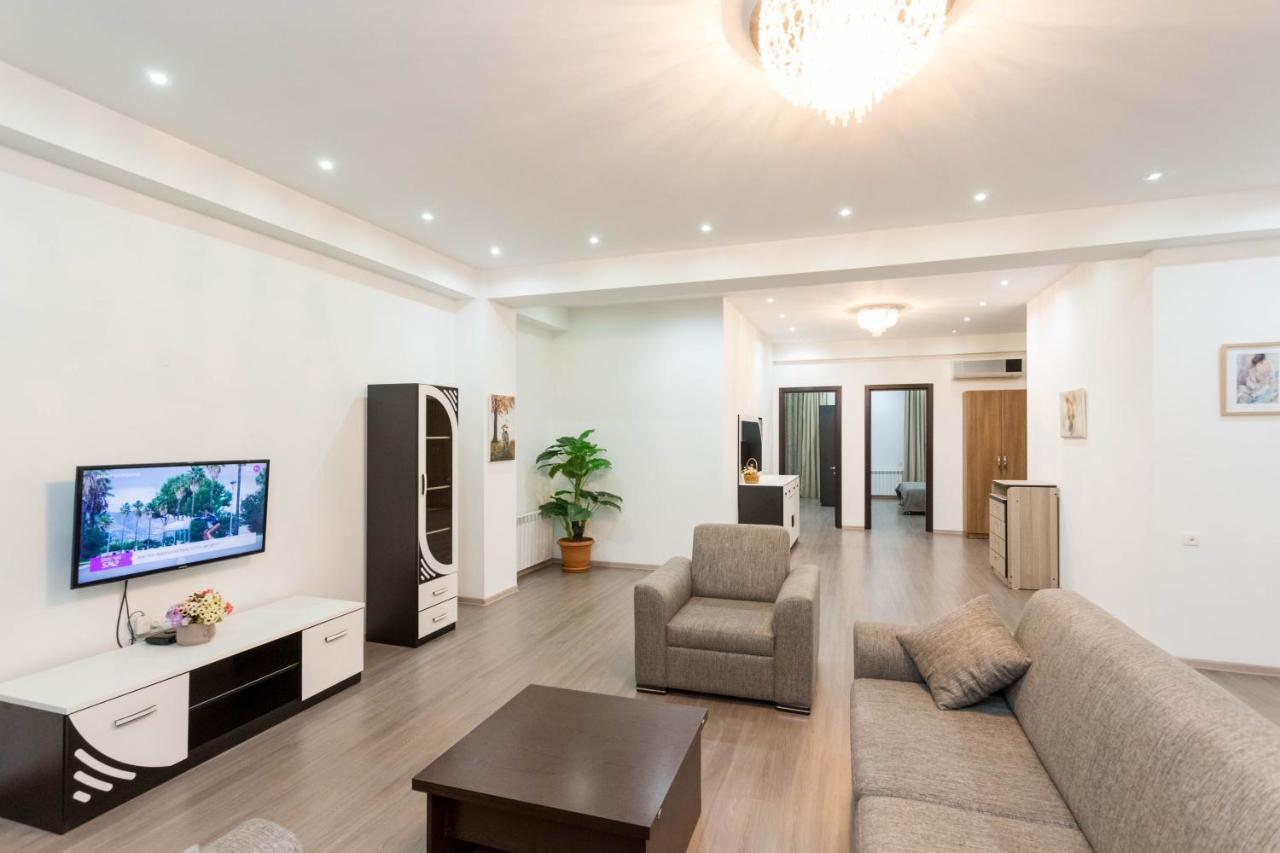 Tbilisi Sweet Home Apartment Eksteriør billede